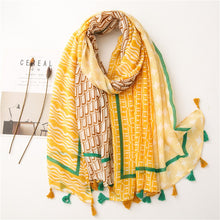 Load image into Gallery viewer, Dot Print Scarf