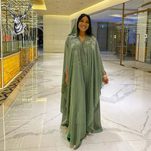 Load image into Gallery viewer, Silk Beading Abaya
